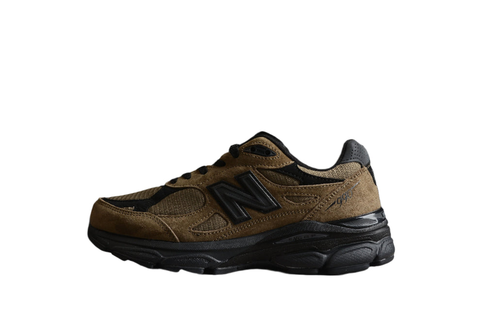 New Balance V3 990 Brown