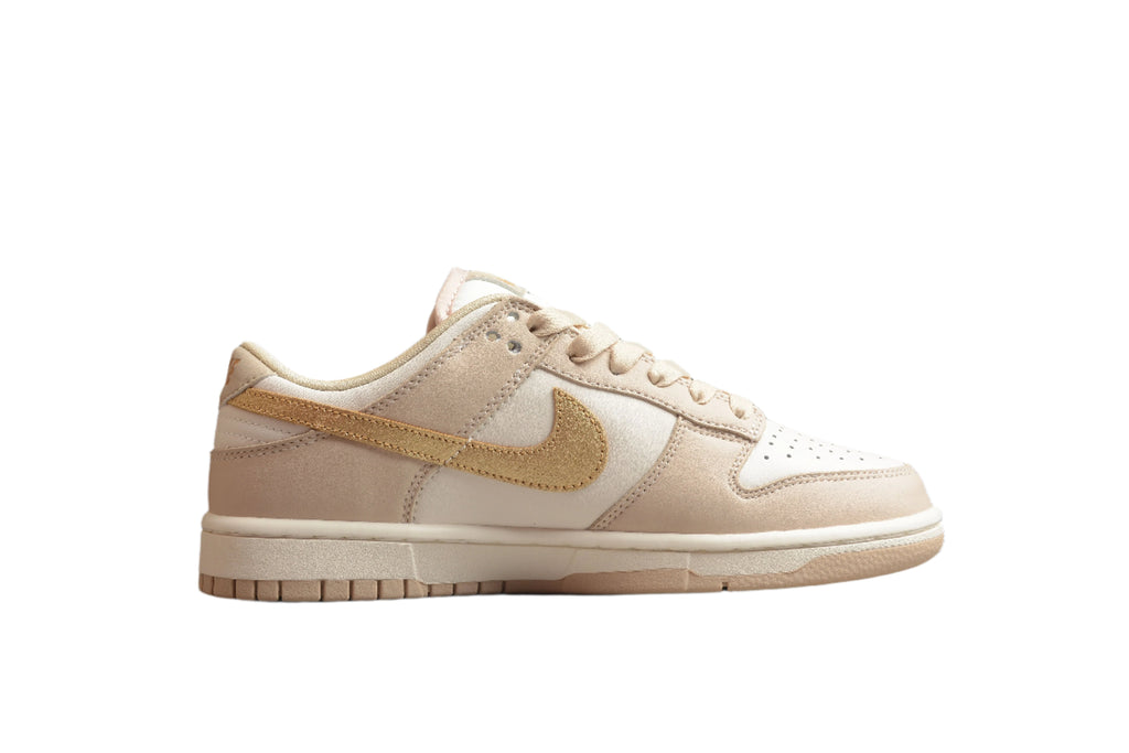 Nike Dunk Low SB Peach Pink / Gold