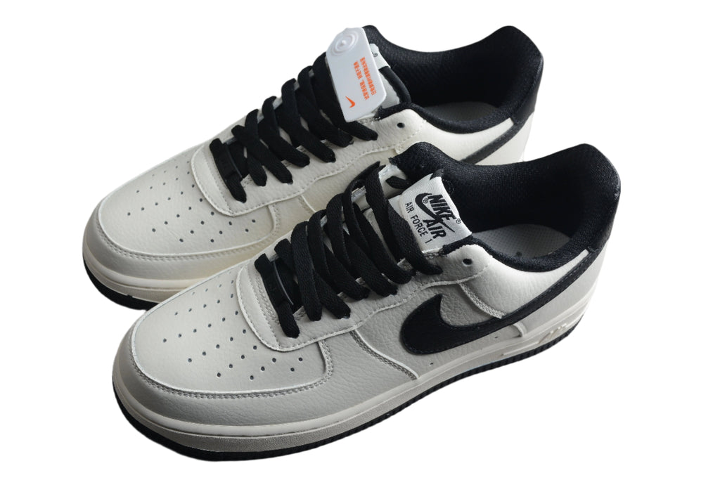Nike Air Force One White / Black