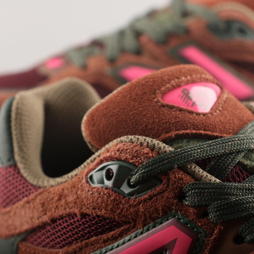 New Balance 9060  Rich Oak/NB Burgundy/Hi-Pink