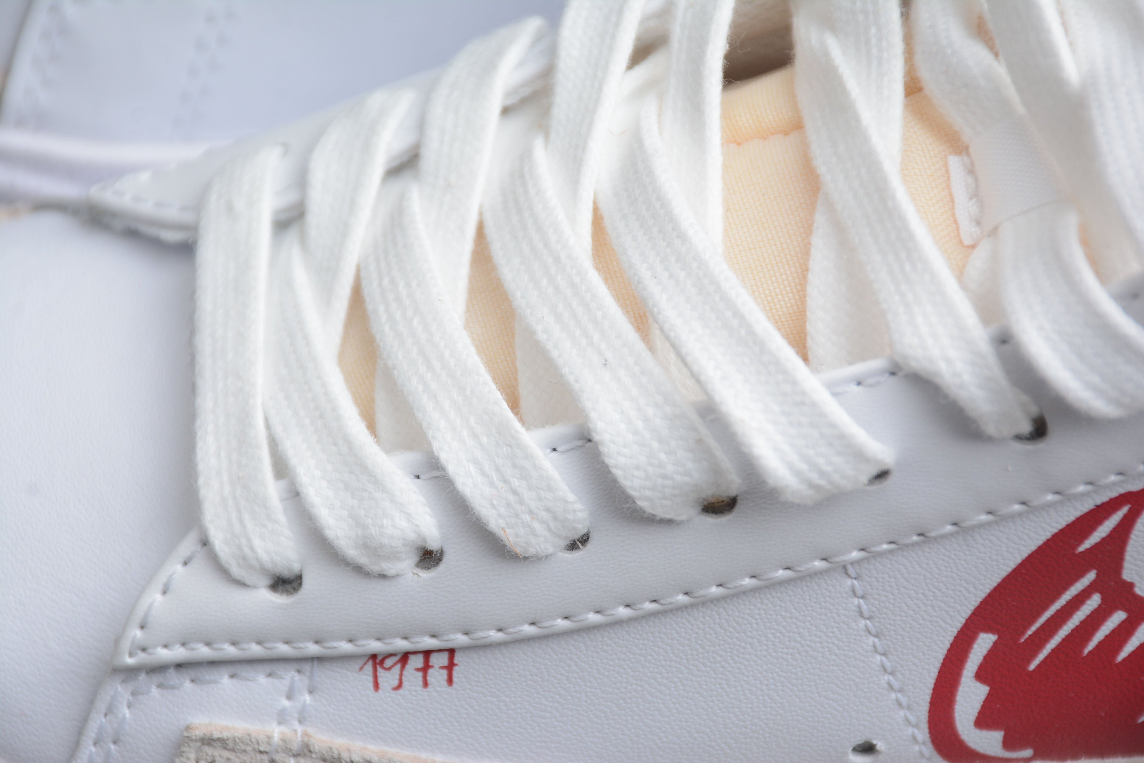 Nike Blazer Mid 77 White / Team Red