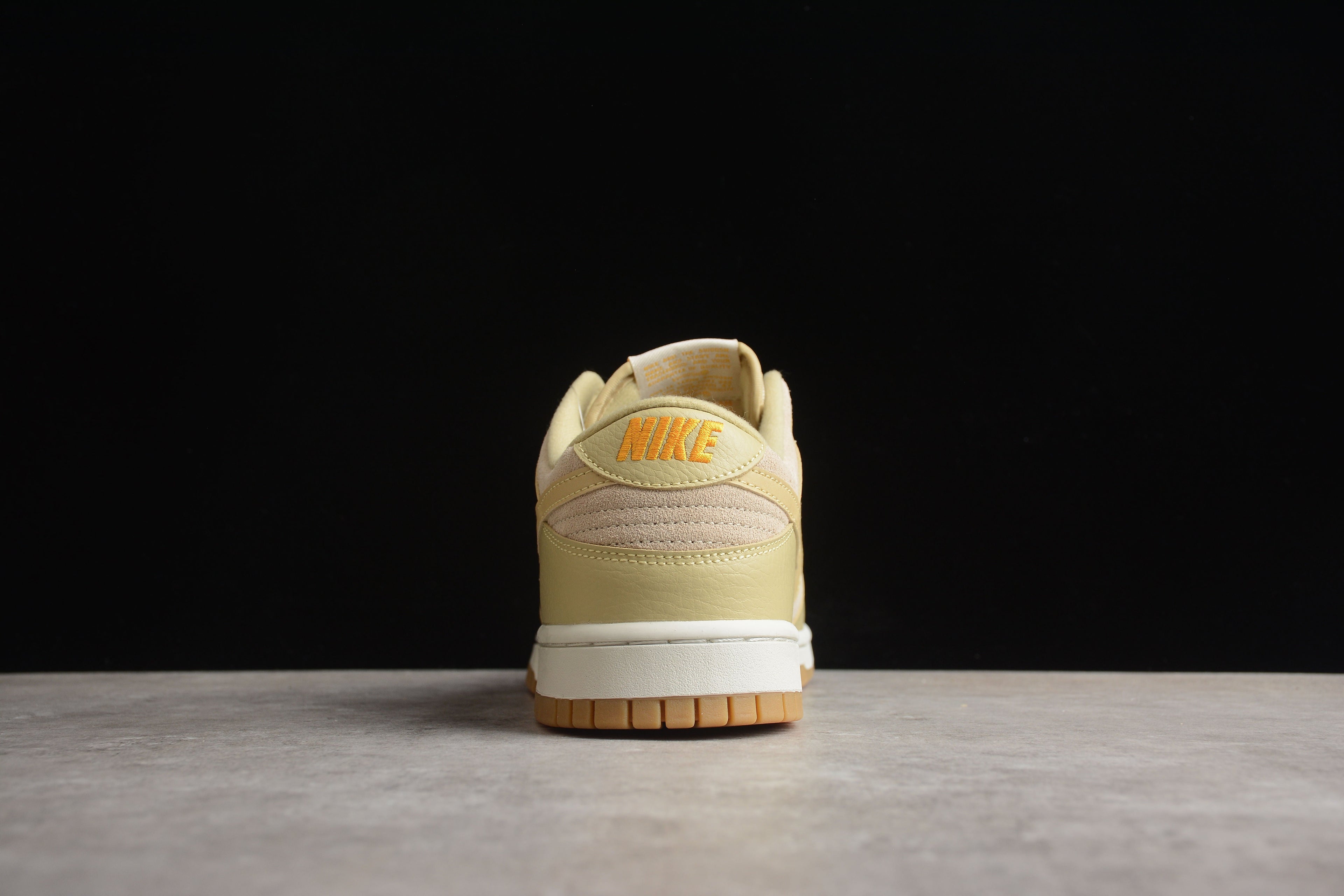 Nike Dunk Low SB Khaki / Yellow