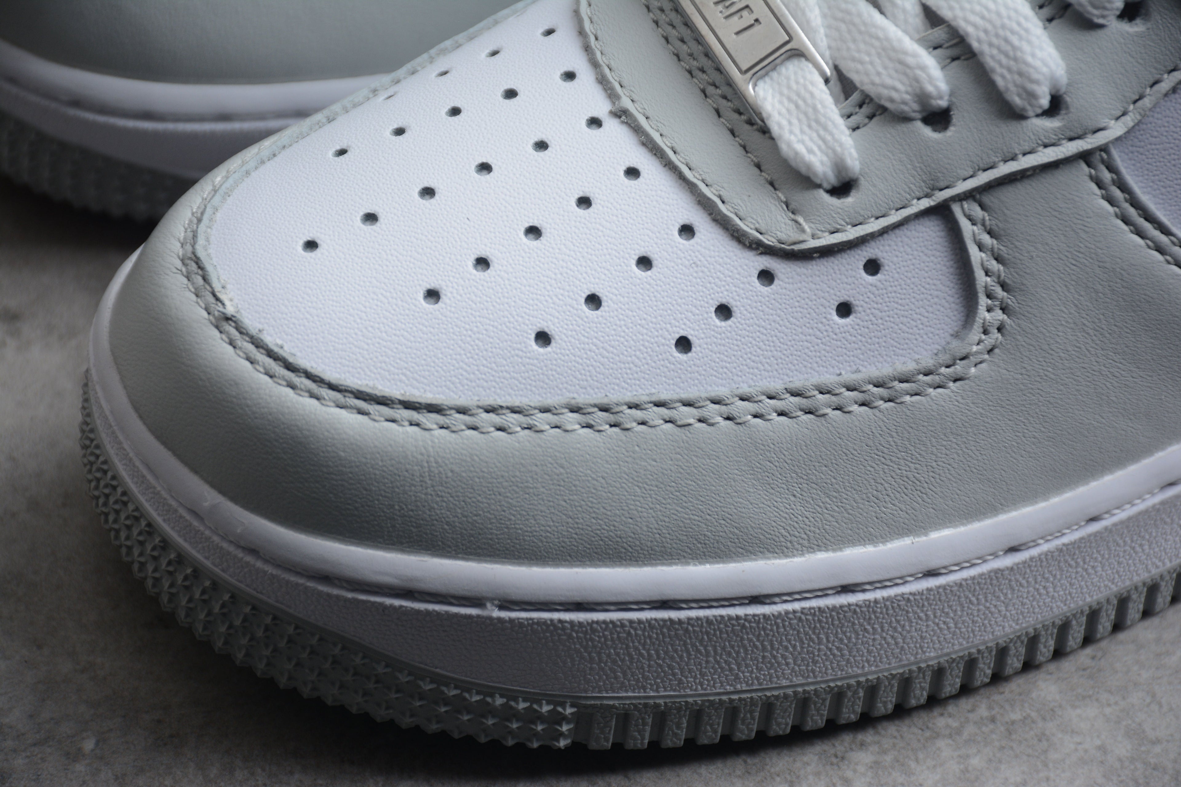 Nike Air Force One White / Light Grey
