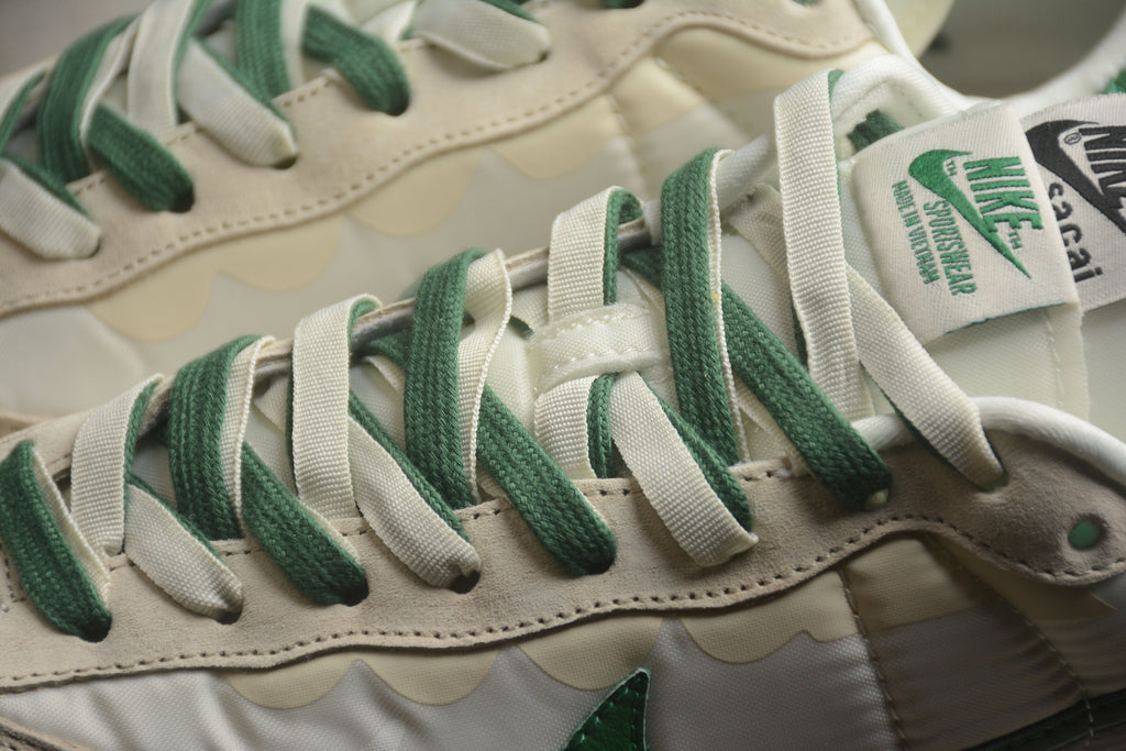 Nike x sacai VaporWaffle White / Green