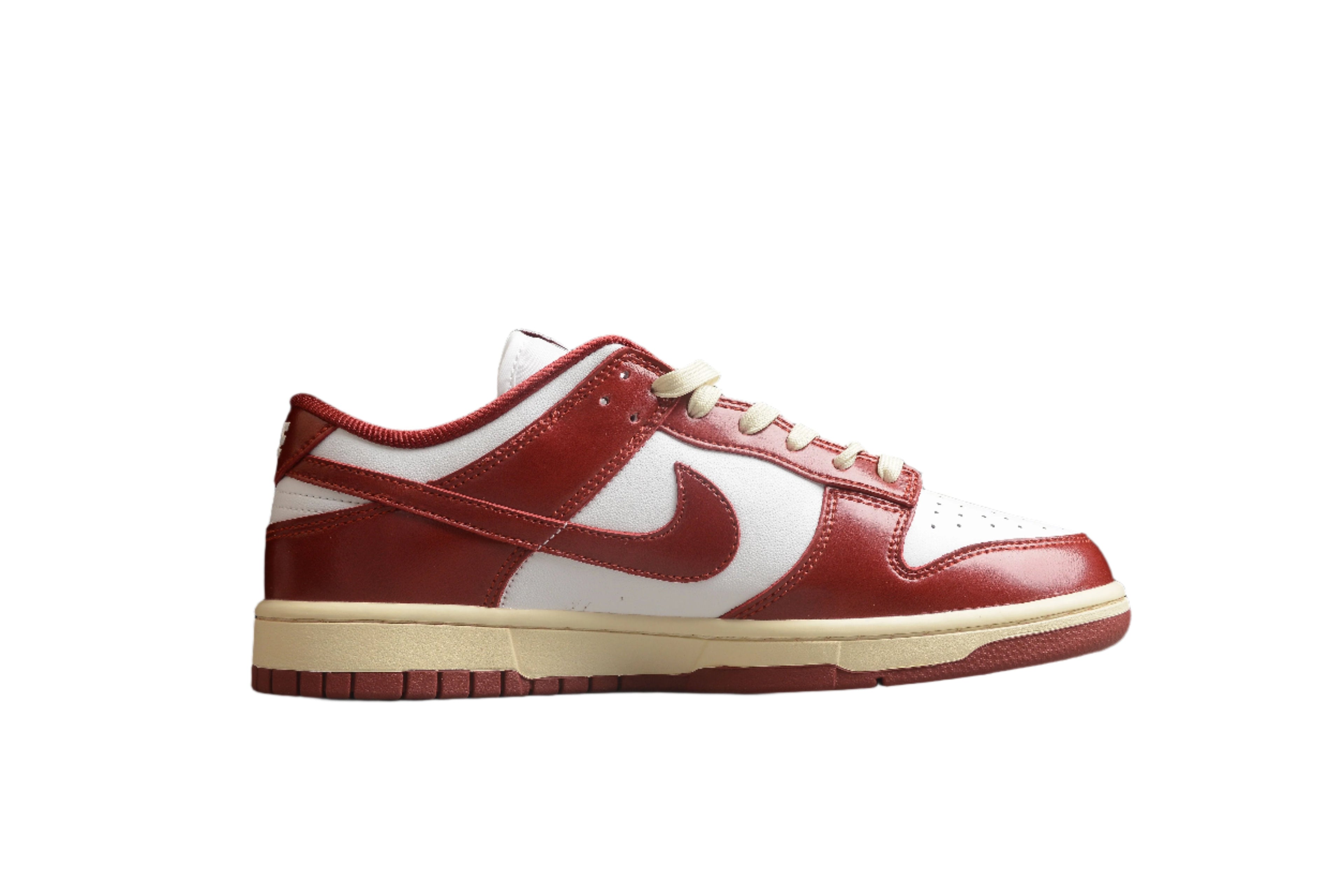 Nike Dunk Low SB Team Red
