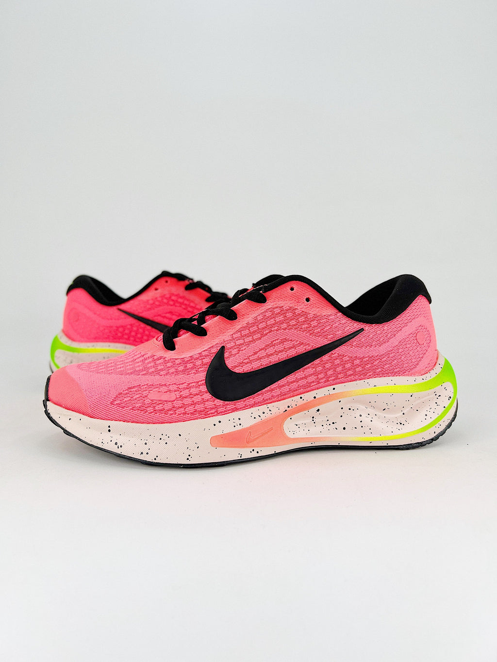 Nike running journey Hot Punch