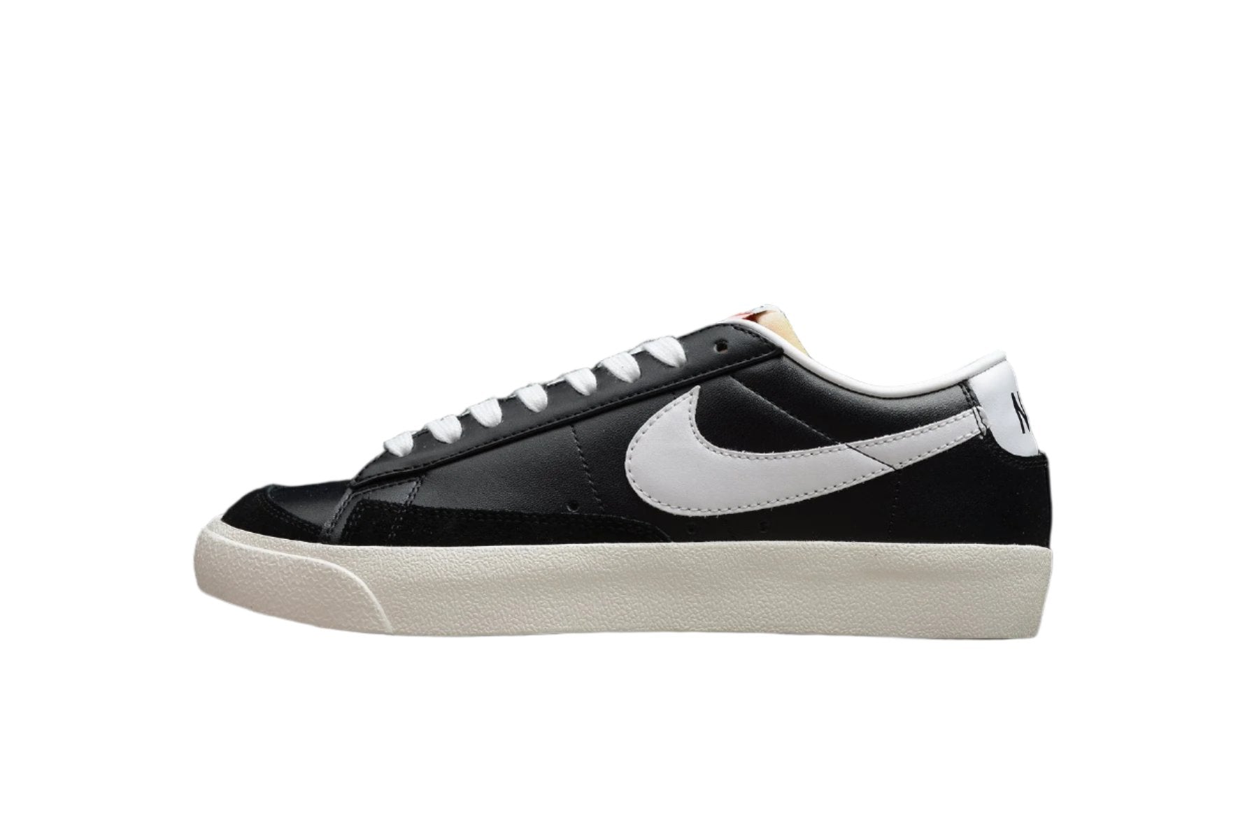 Nike Blazer Low Black / White