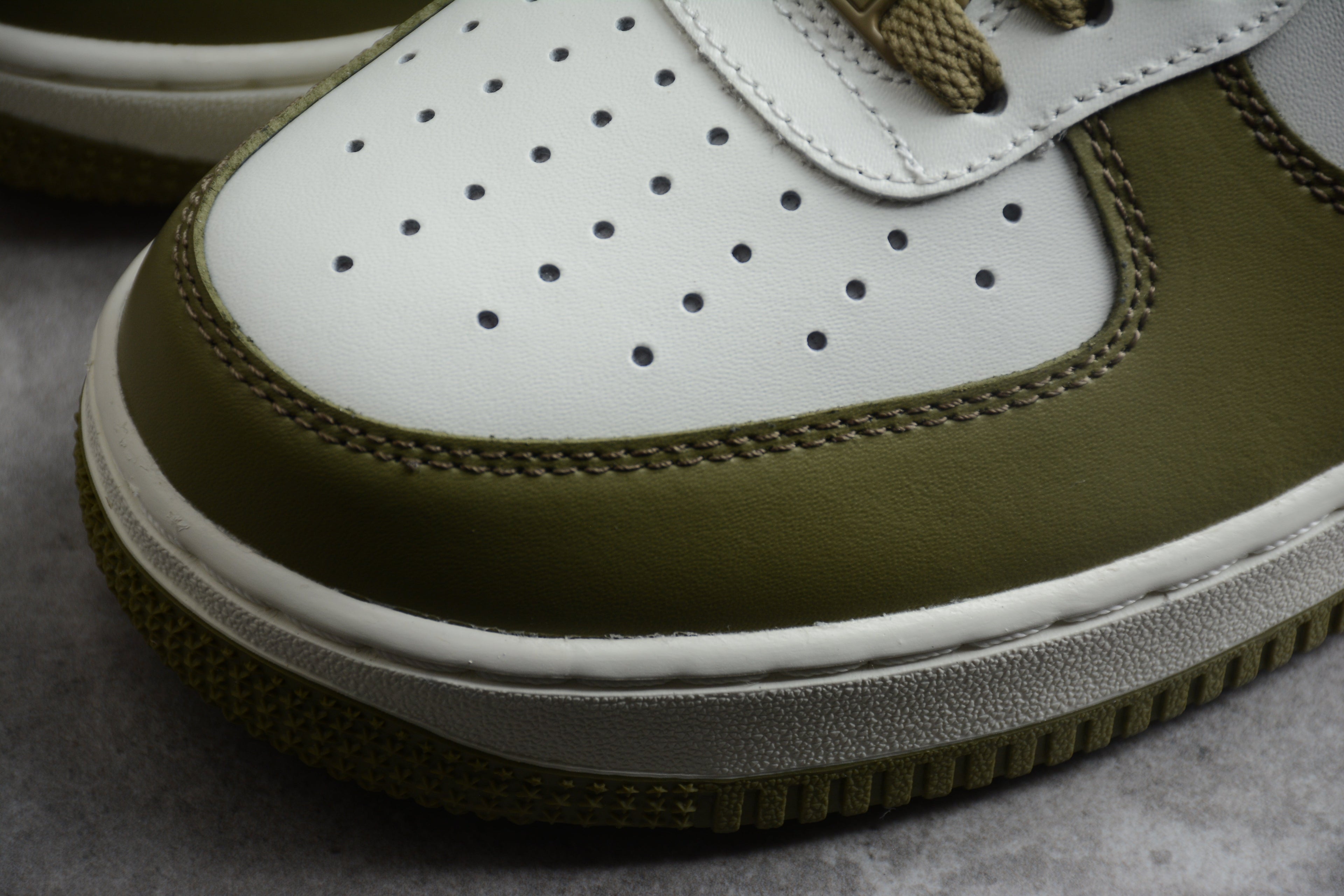 Nike Air Force One Avocado Green / White