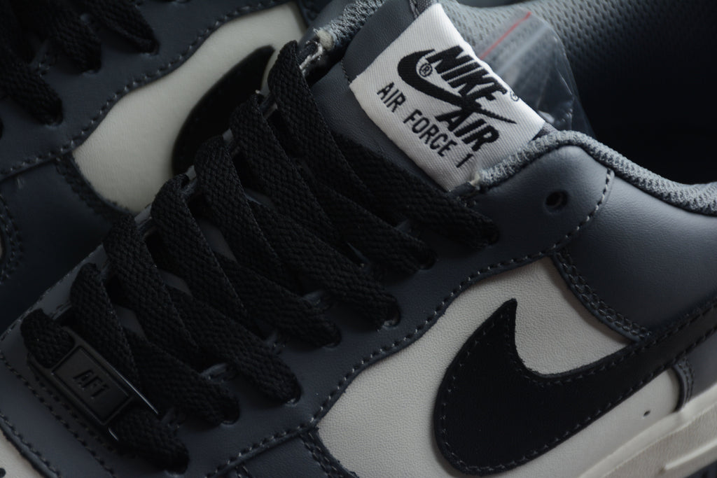 Nike Air Force One Dark Grey / Black