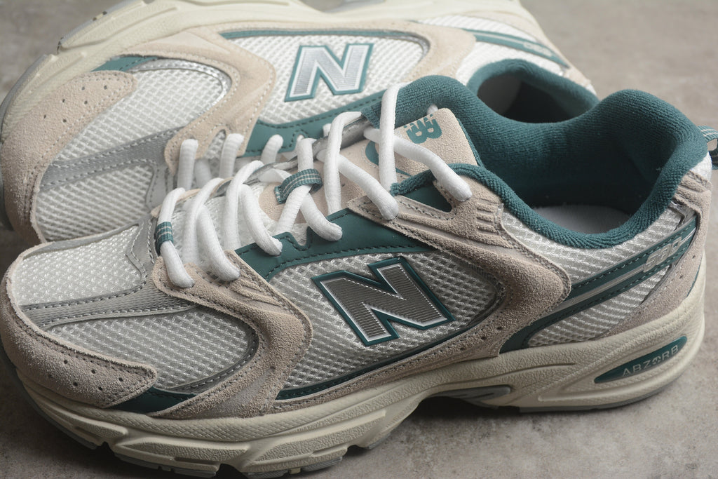 New Balance 530 White / Clear Jade