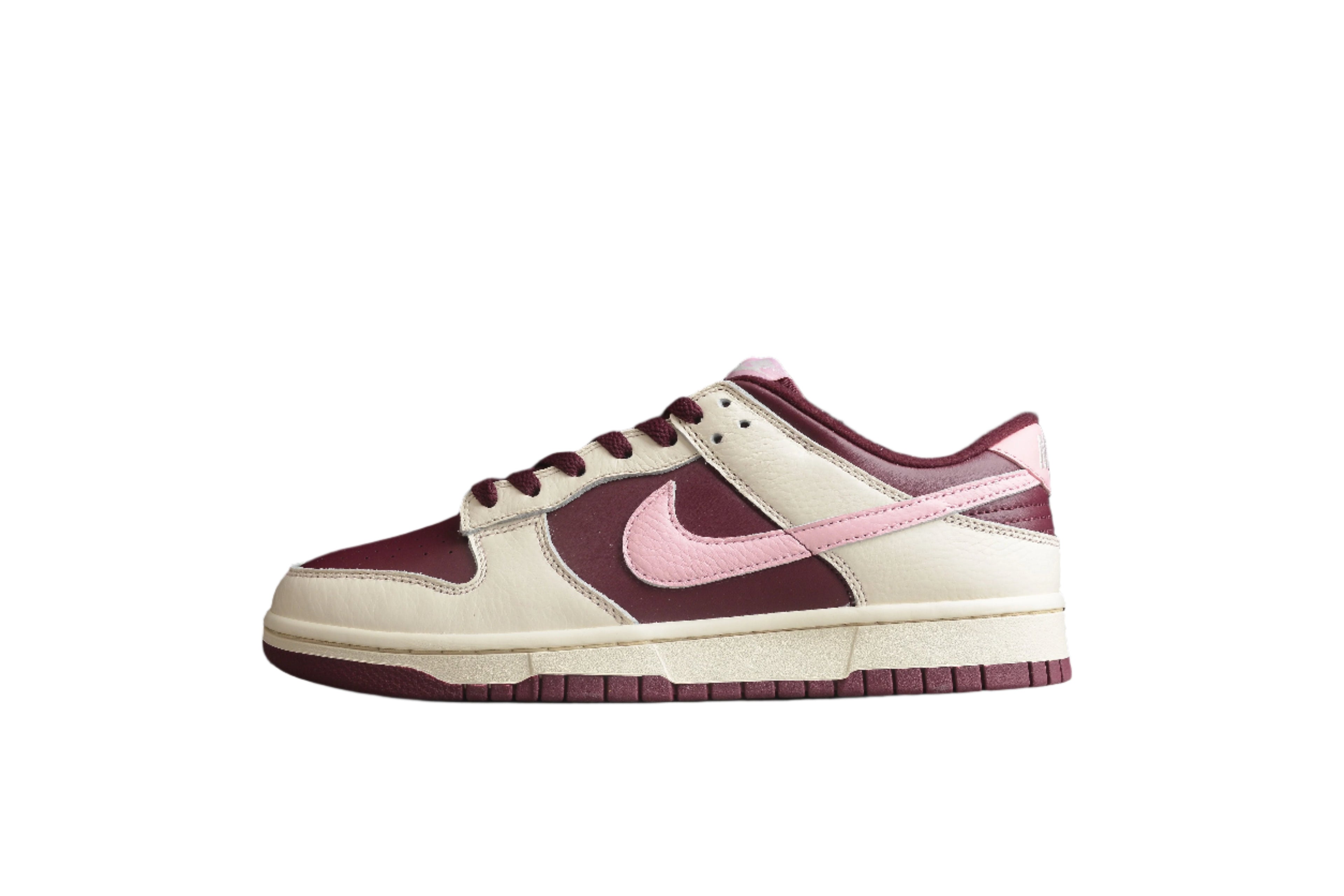 Nike Dunk Low  SB White / Burgundy / Pink