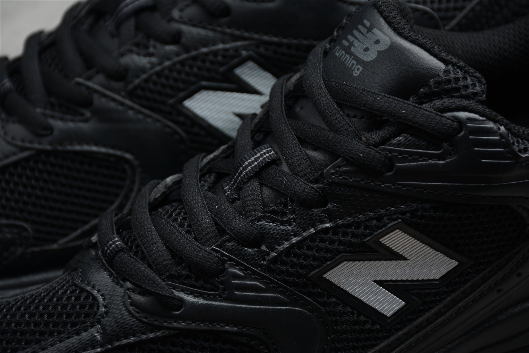 New Balance 530 Black