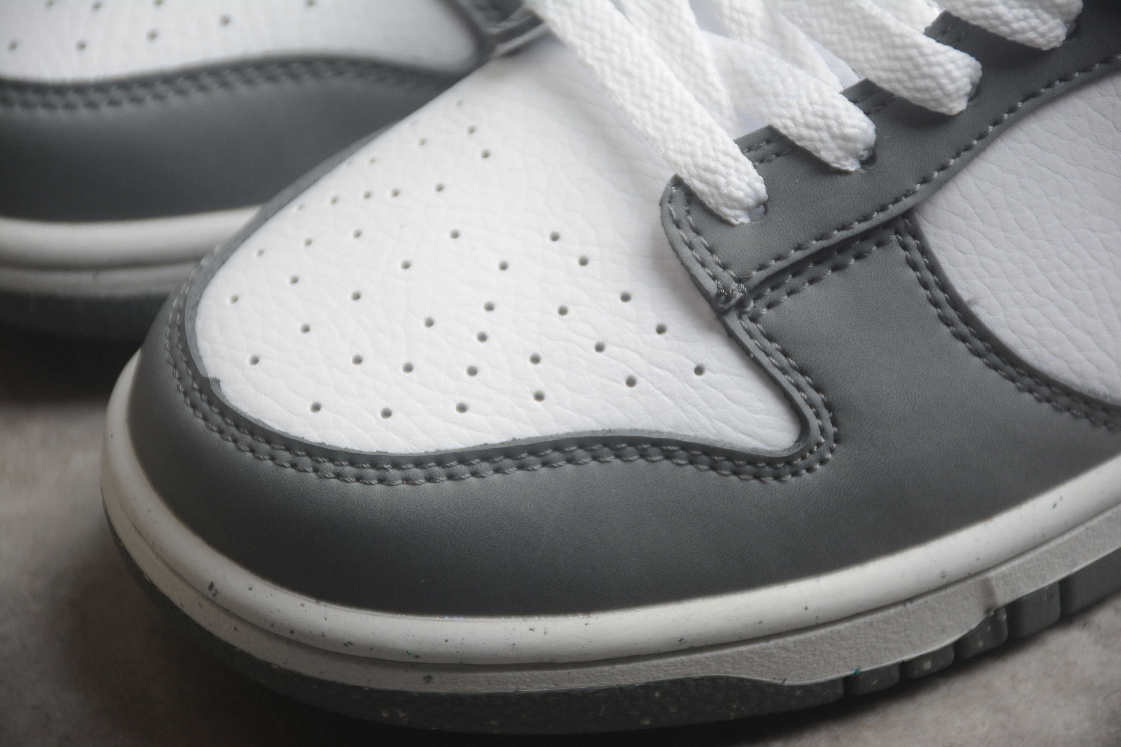 Nike Dunk Low SB Grey / Orange
