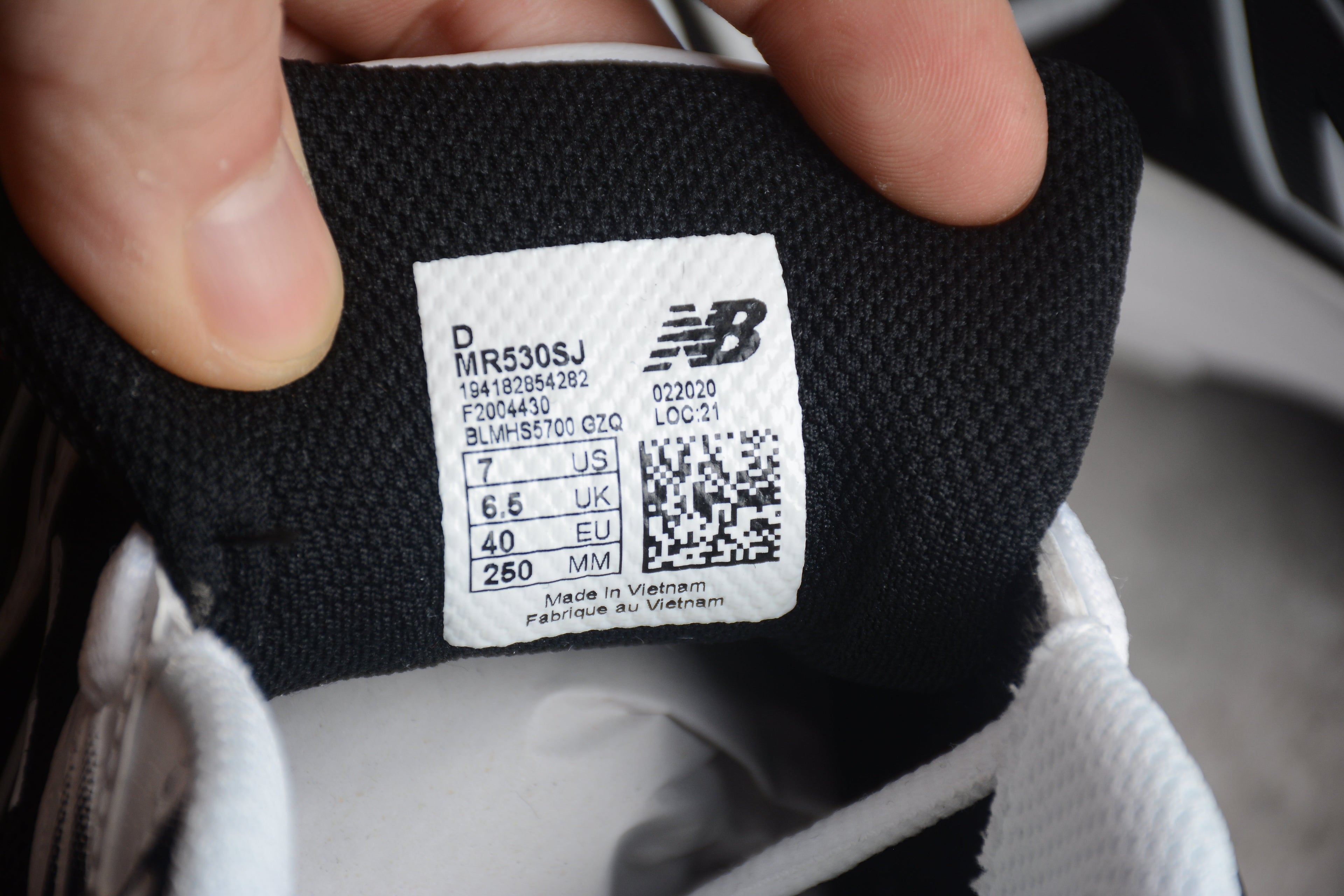 New Balance 530 White / Black