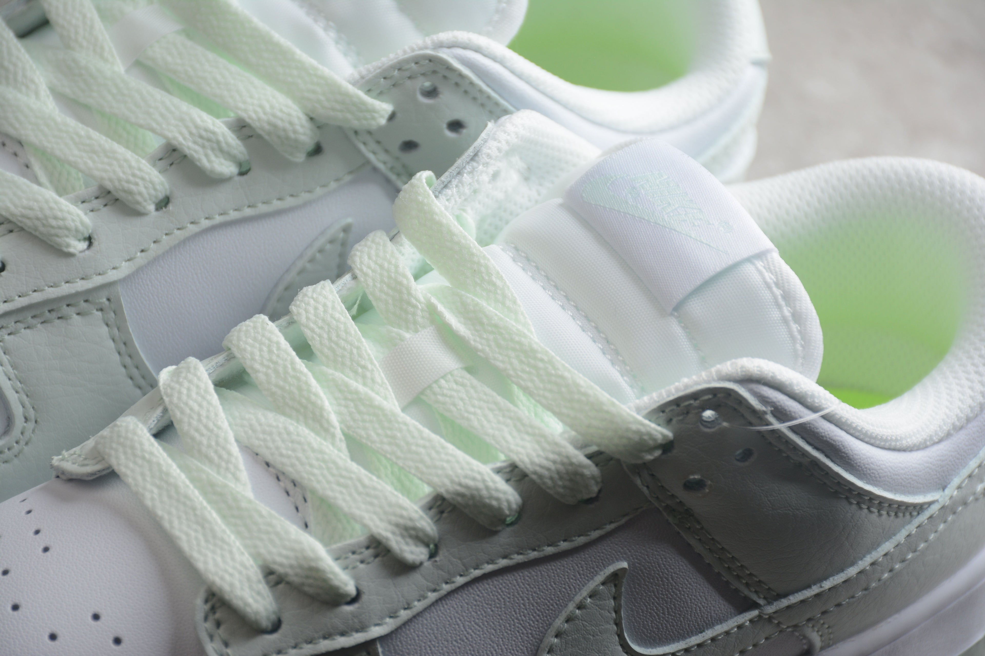 Nike Dunk Low SB Light Mint