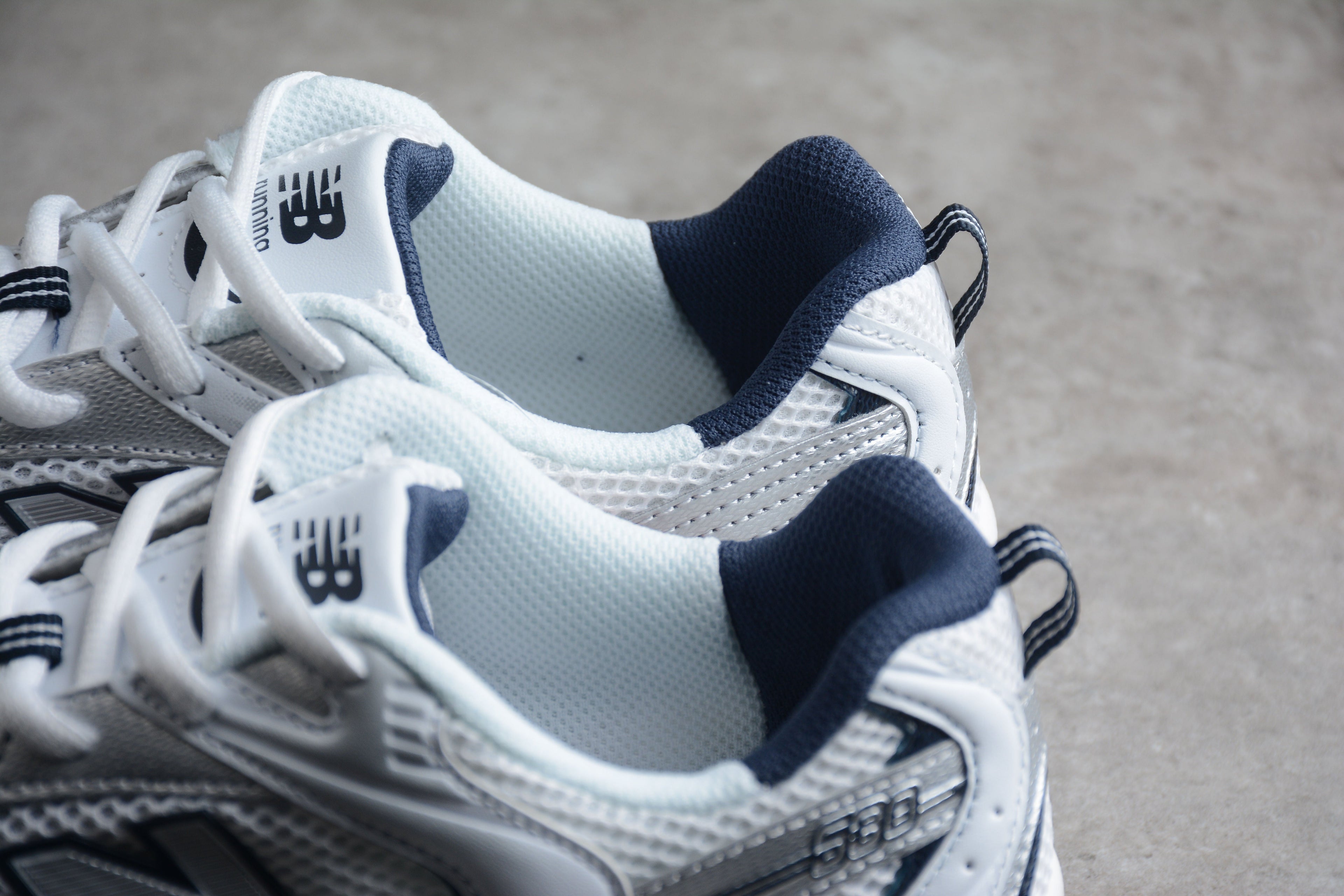 New Balance 530 Dark Blue / White