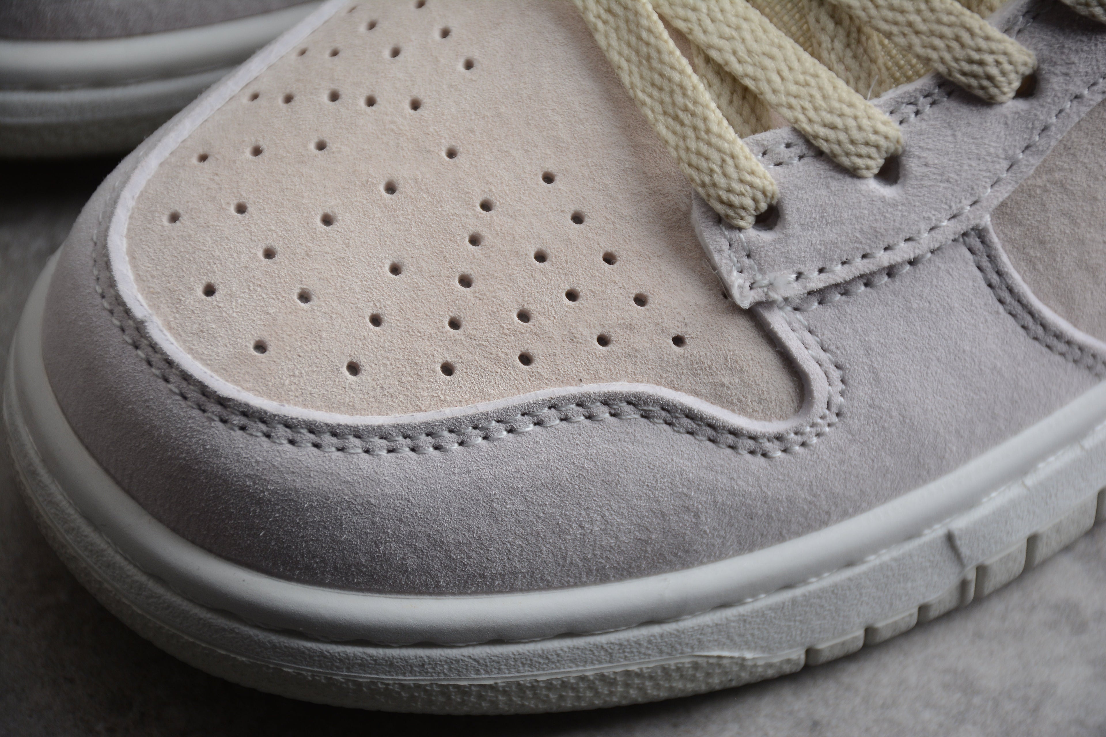 Nike Dunk Low SB Beige