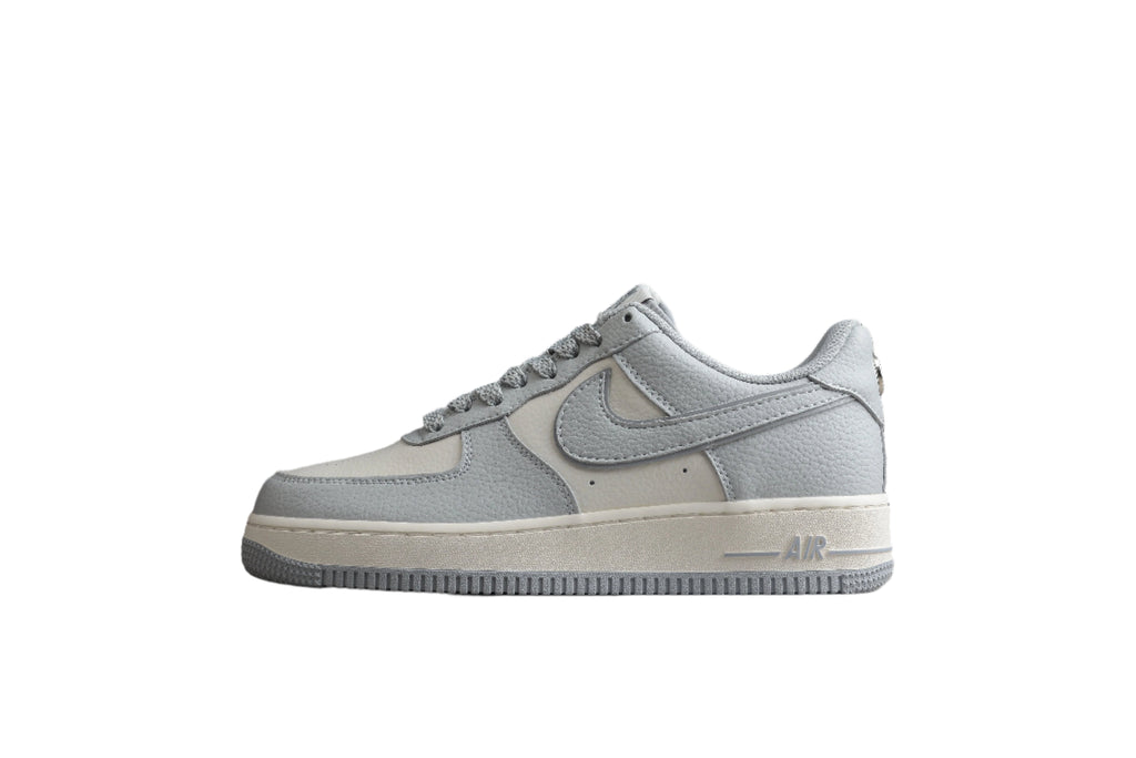 Nike Air Force One White / Light Blue