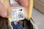 New Balance 302 Taupe