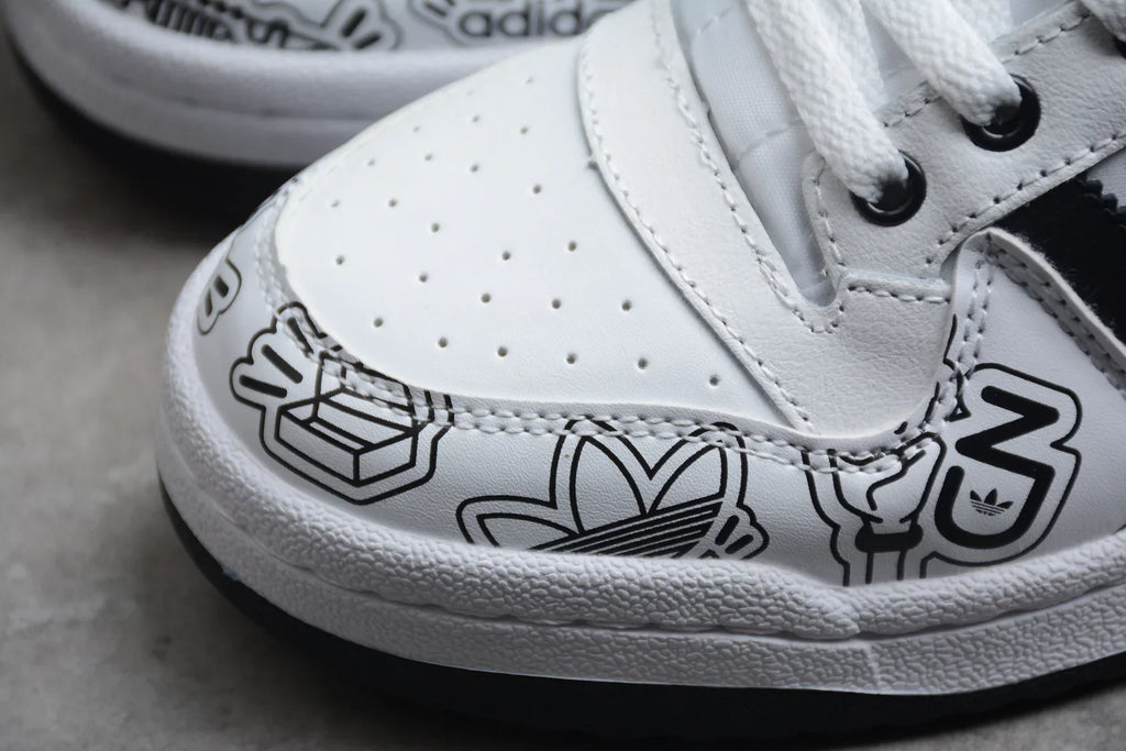Adidas Forum Bold Graphics / White Black