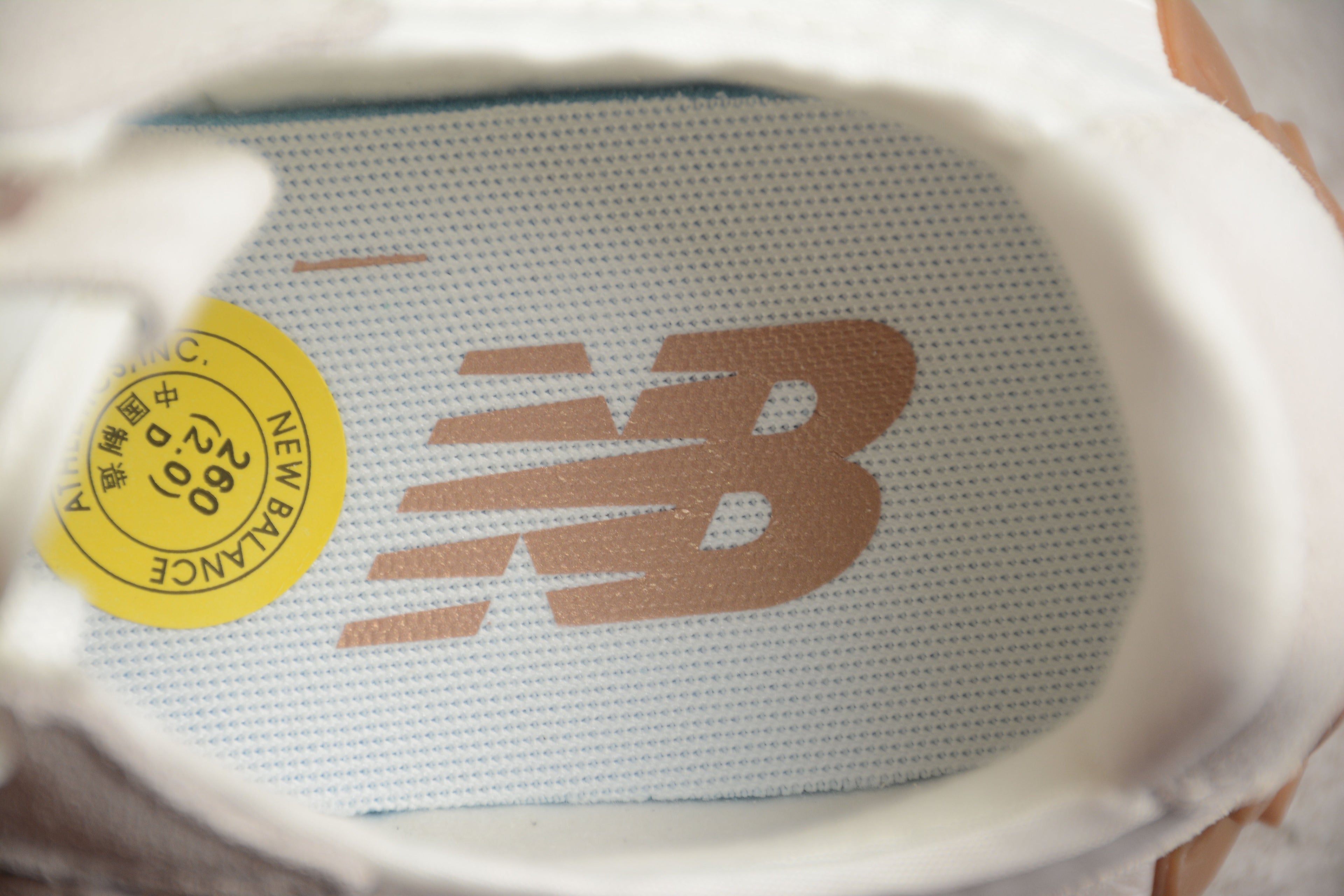 New Balance 327 White / Leopard