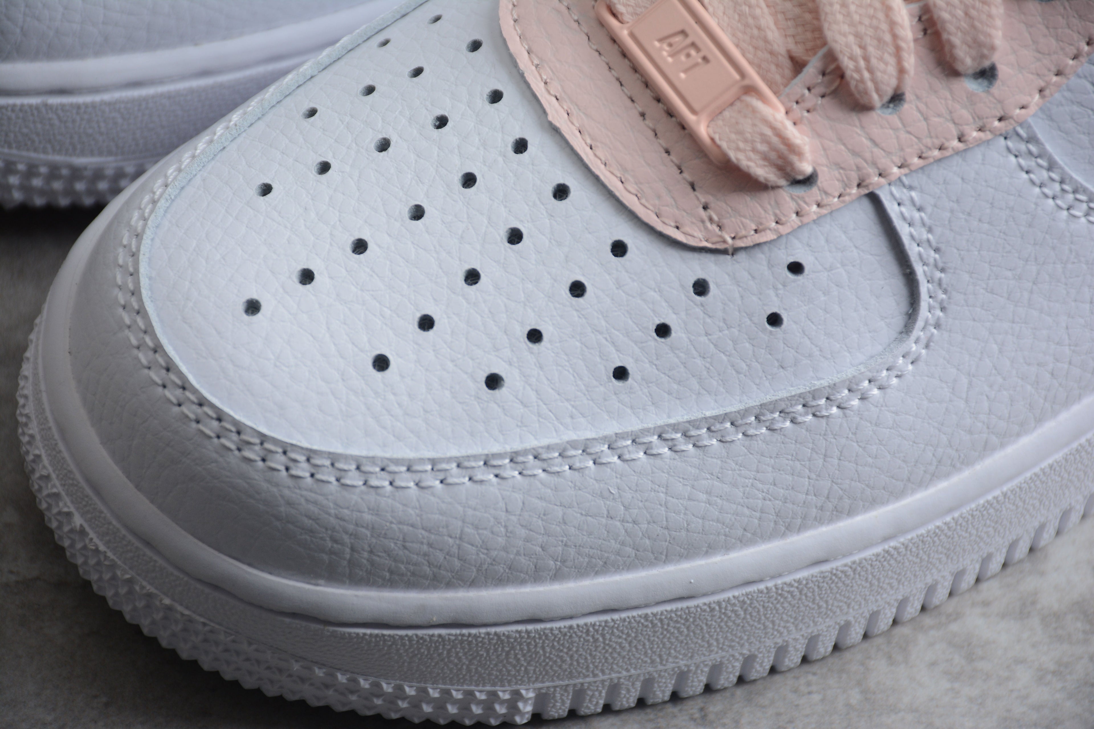 Nike Air Force One Light Pink