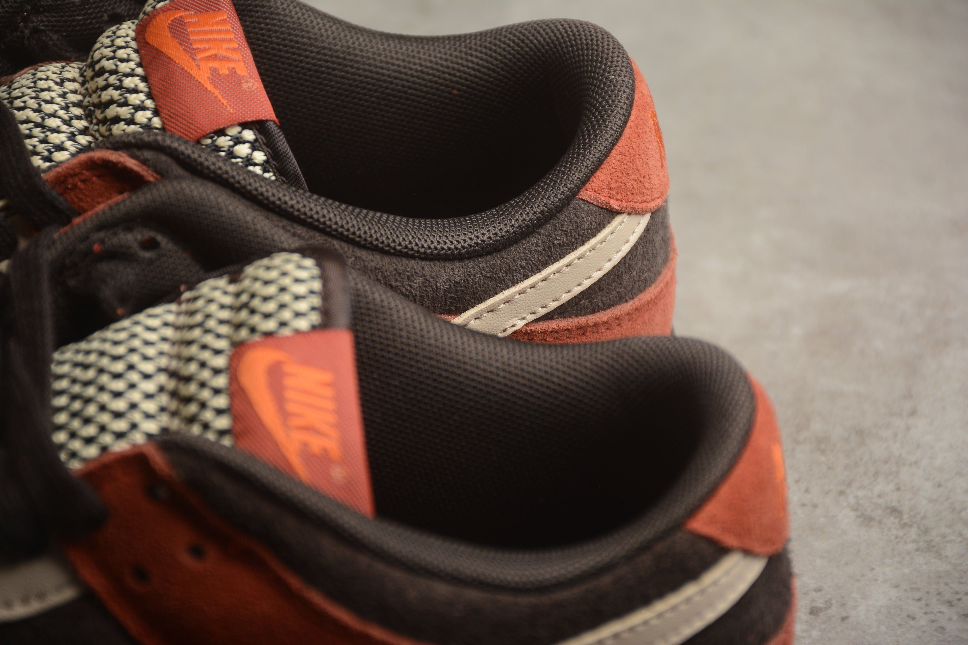 Nike Dunk Low  SB Red Panda