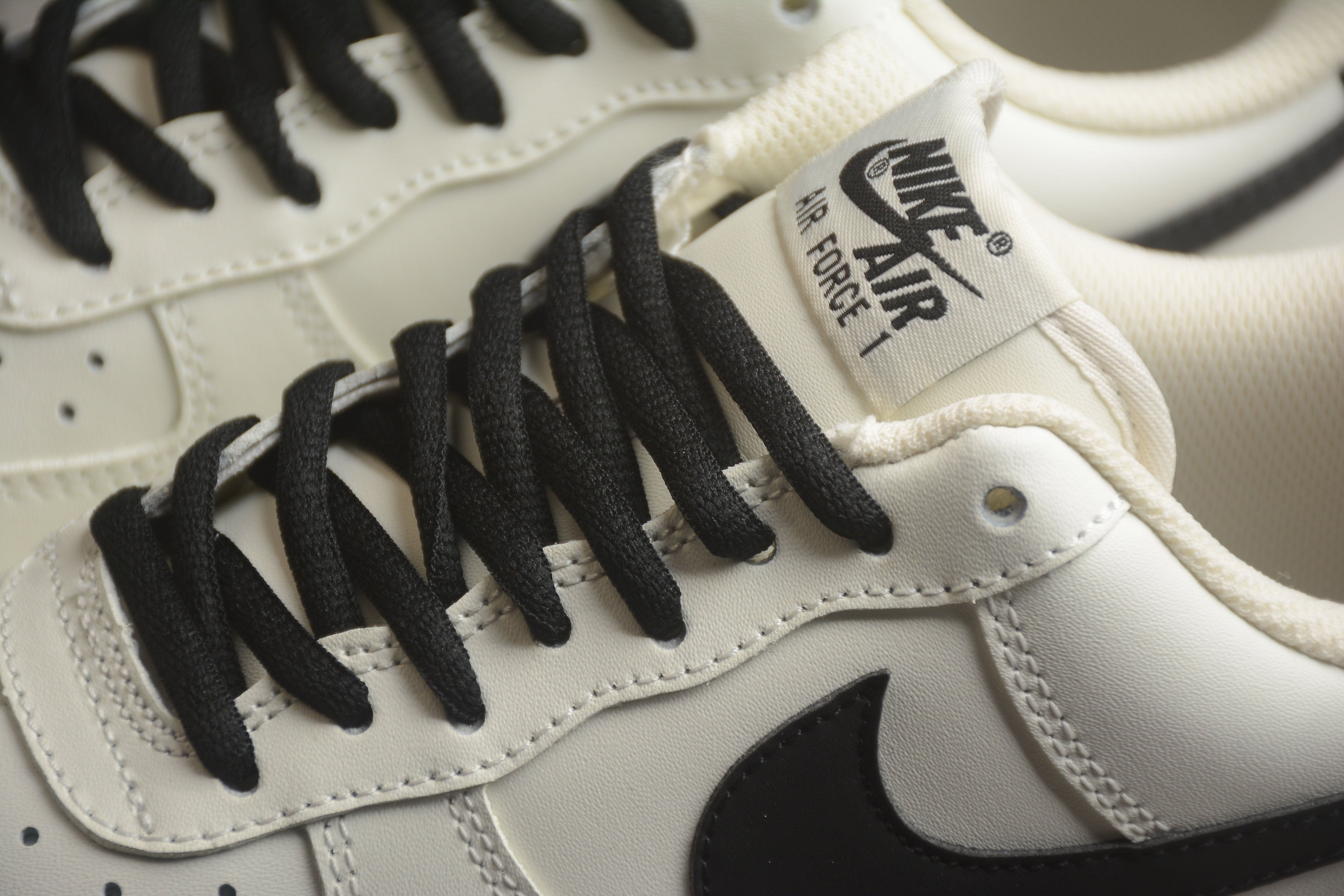 Nike Air Force One White / Black
