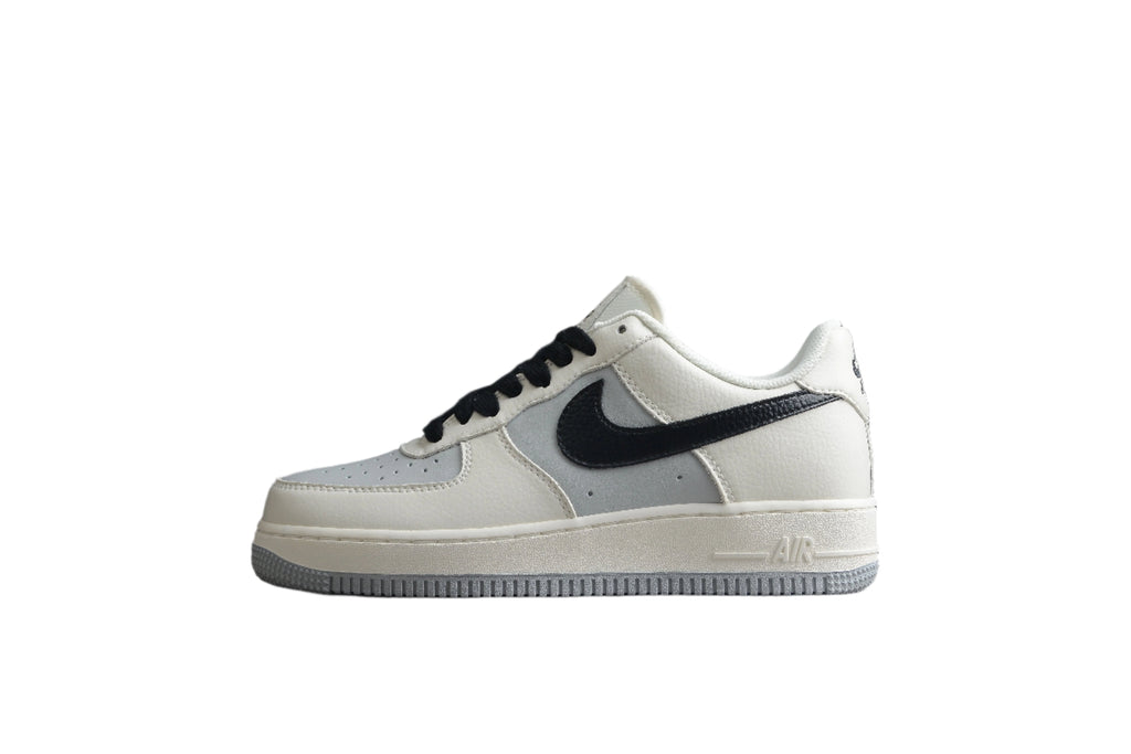 Nike Air Force One Phantom