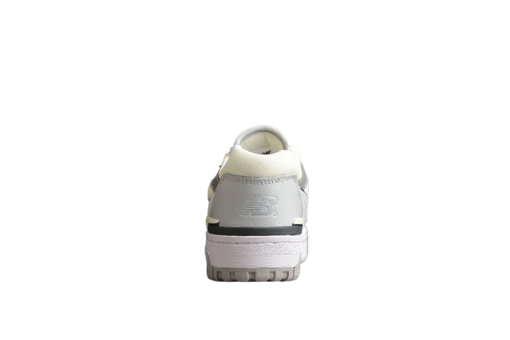 New Balance 550 Salt & Pepper