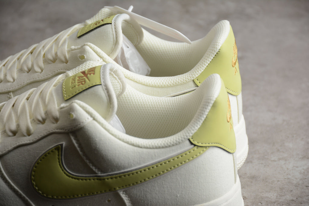 Nike Air Force One White / Olive Aura