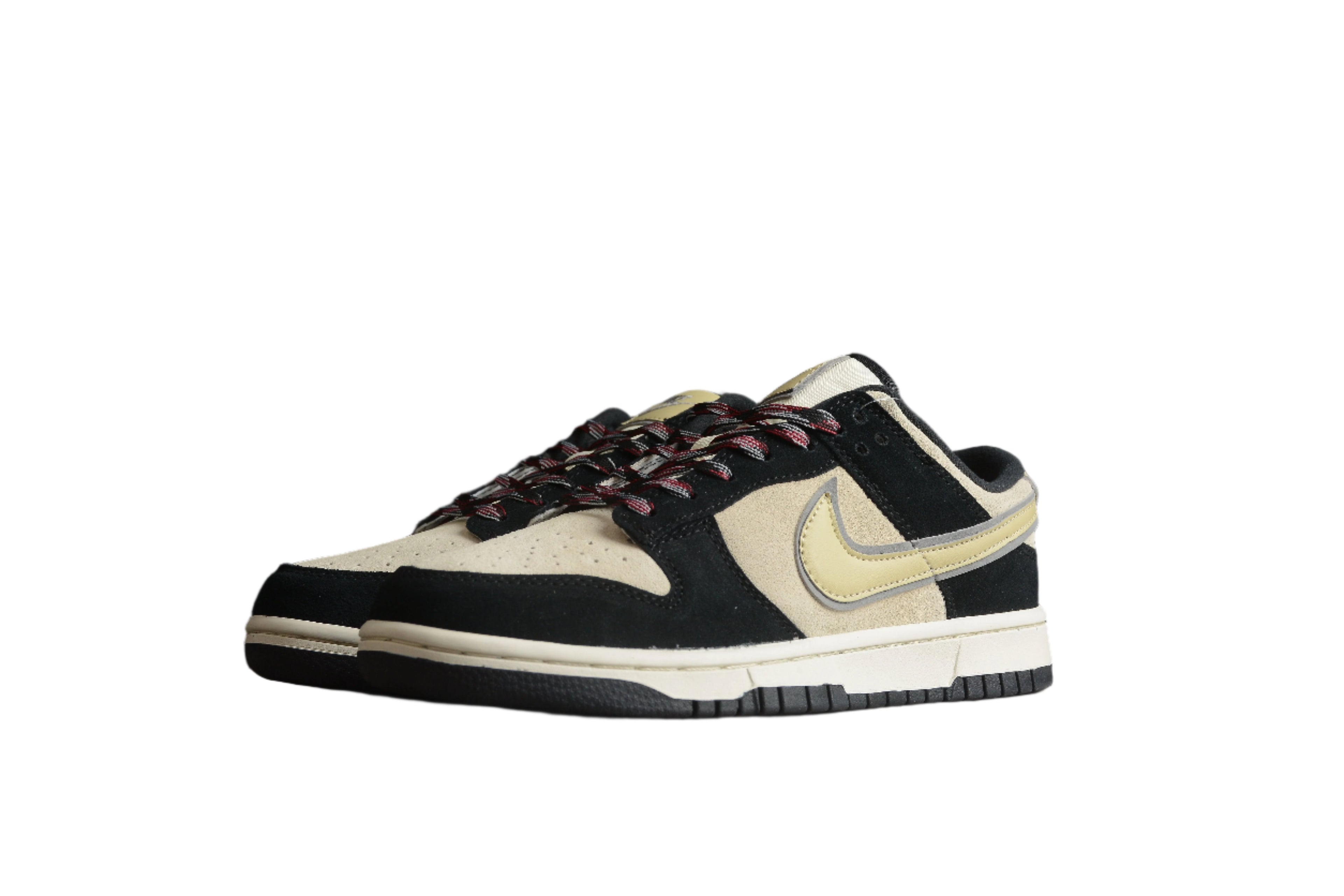 Nike Dunk Low Pro SB Beige / Black