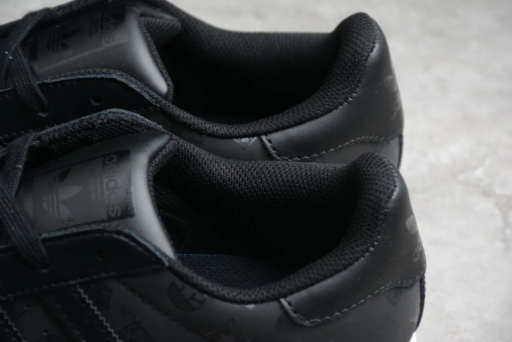 Adidas Superstar Black / White