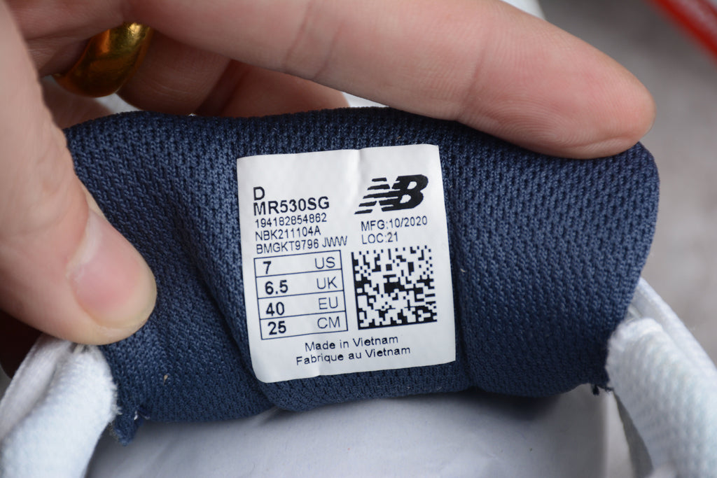 New Balance 530 Dark Blue / White