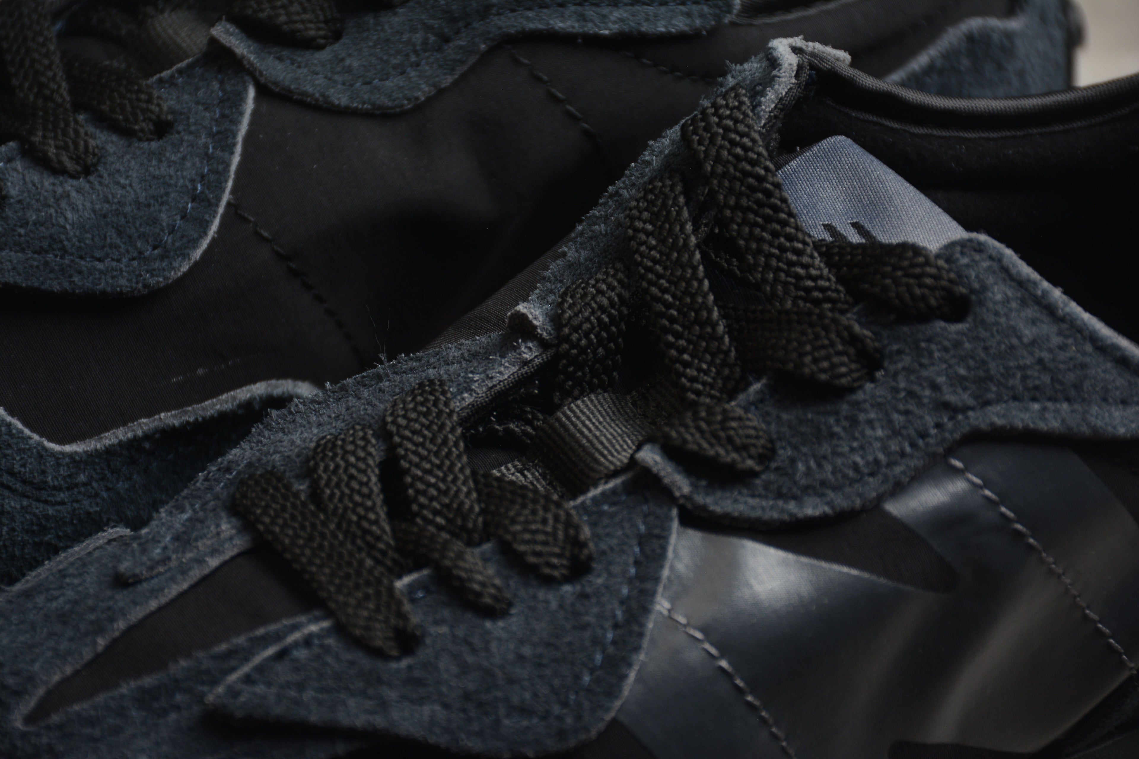 New Balance 327 Black