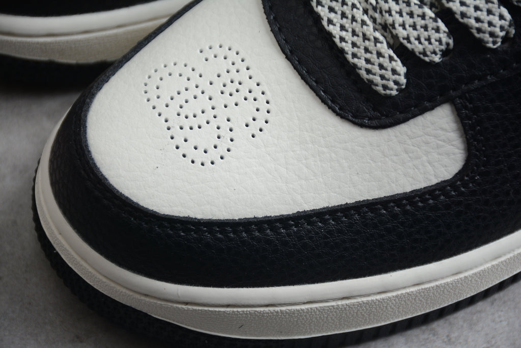 Nike Air Force One Black / White