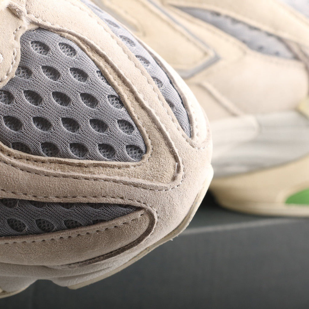 New Balance 9060 Bricks / Wood