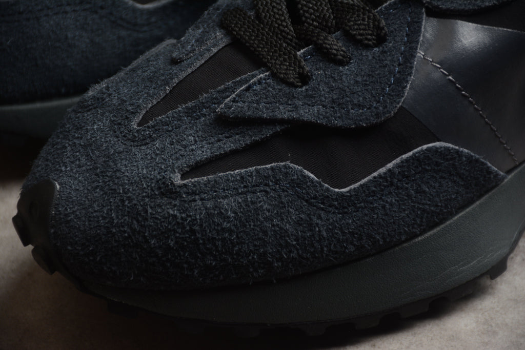 New Balance 327 Black