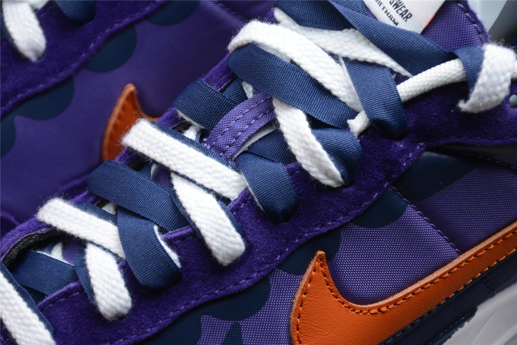 Nike x sacai VaporWaffle Purple / Orange