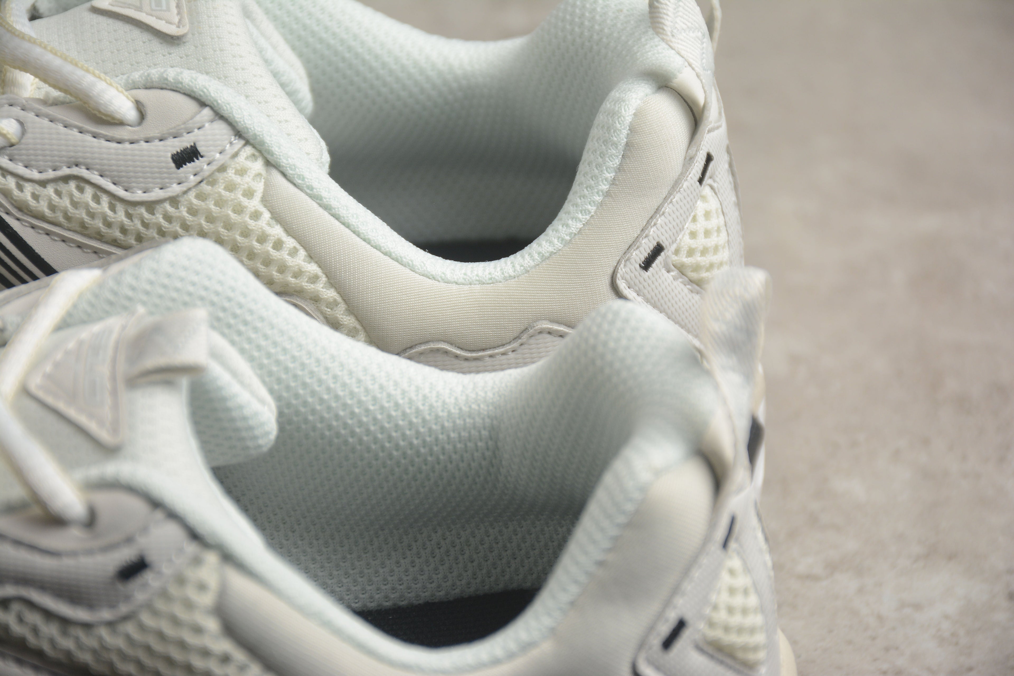 New Balance 610T White