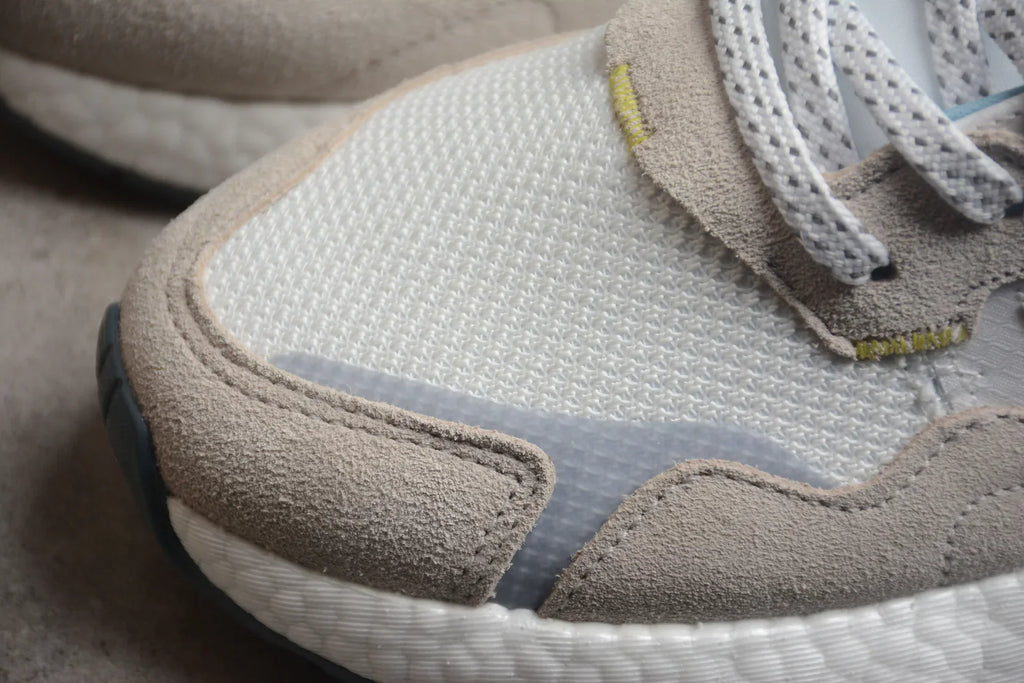 Adidas Jogger Boost White / Light Beige