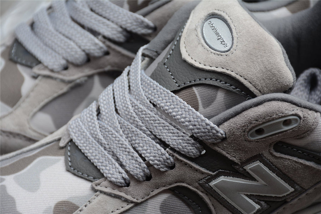 New Balance 2002R Grey