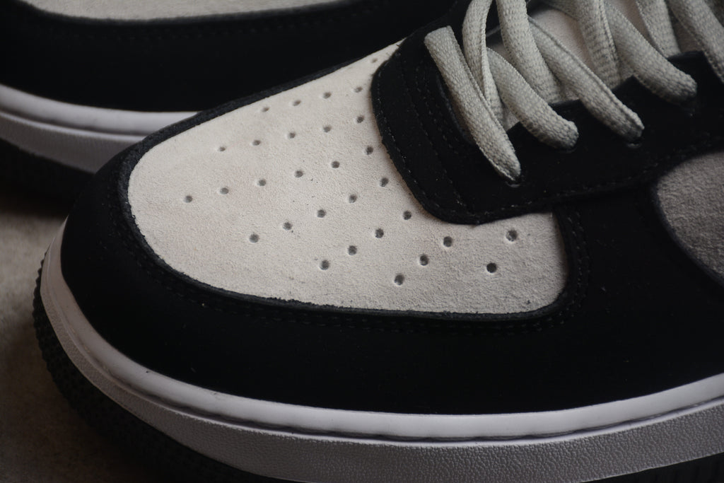 Nike Air Force One Black / Mocha