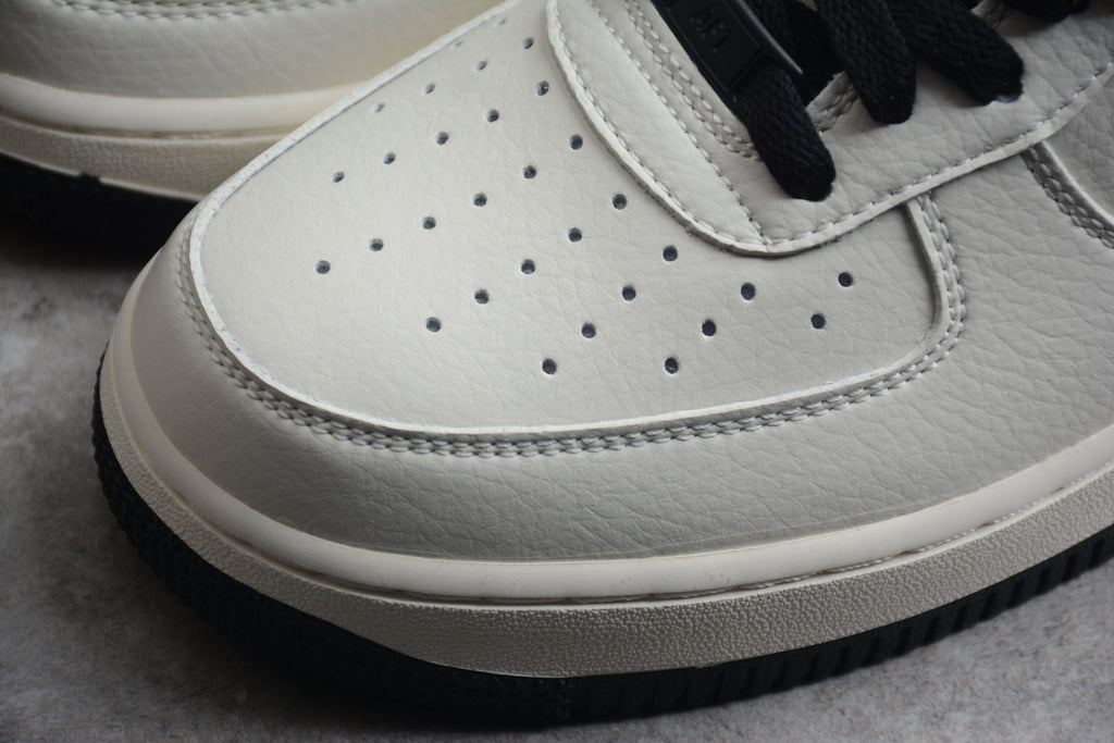 Nike Air Force One White / Black