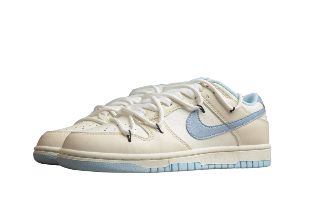 Nike Dunk Low SB Beige / Light Blue