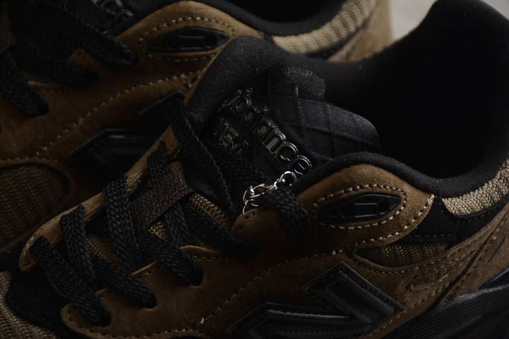 New Balance V3 990 Brown
