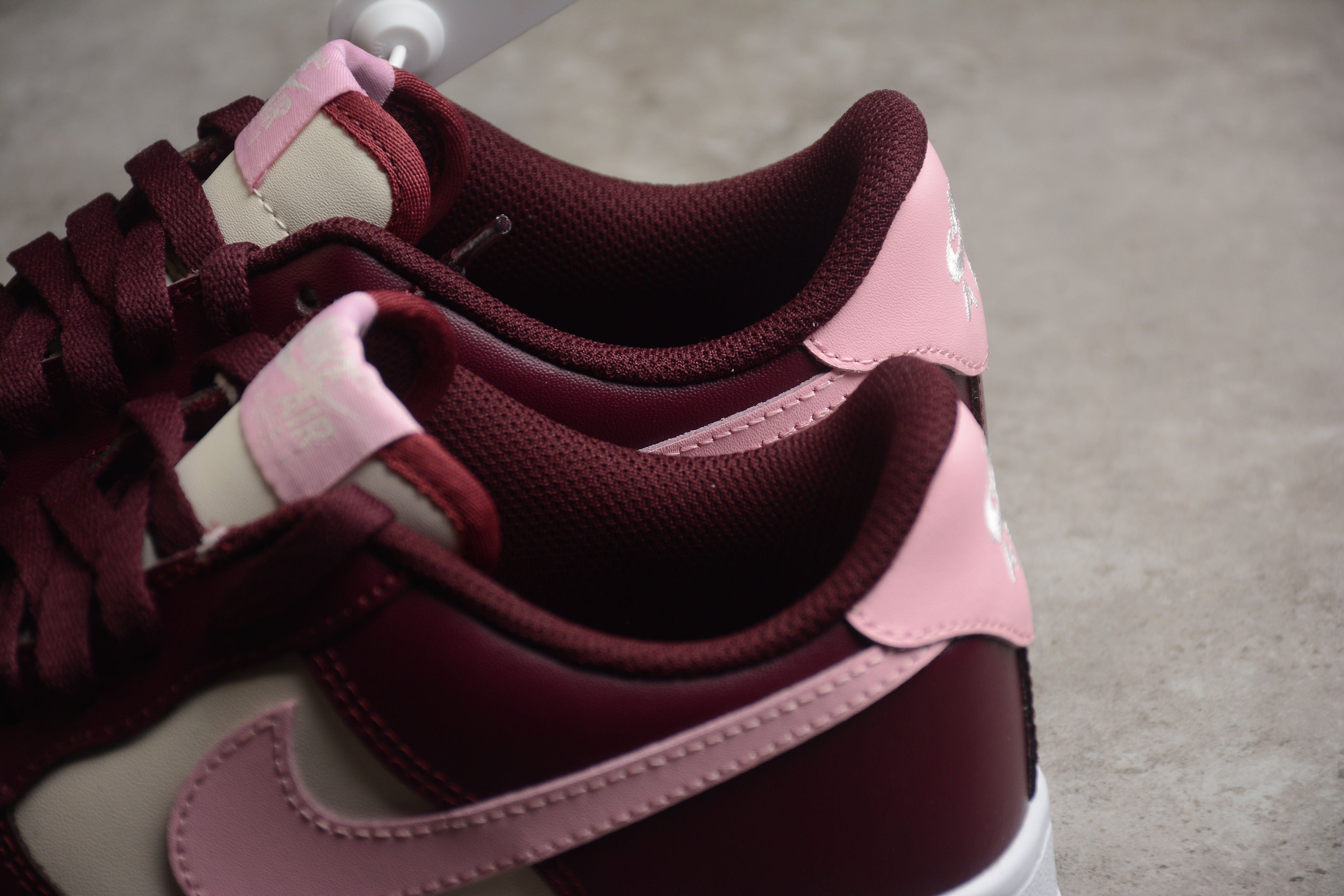 Nike Air Force One Burgundy / Light Pink