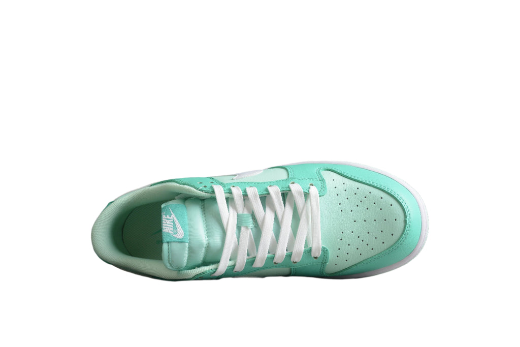 Nike Dunk Low SB Light Menta