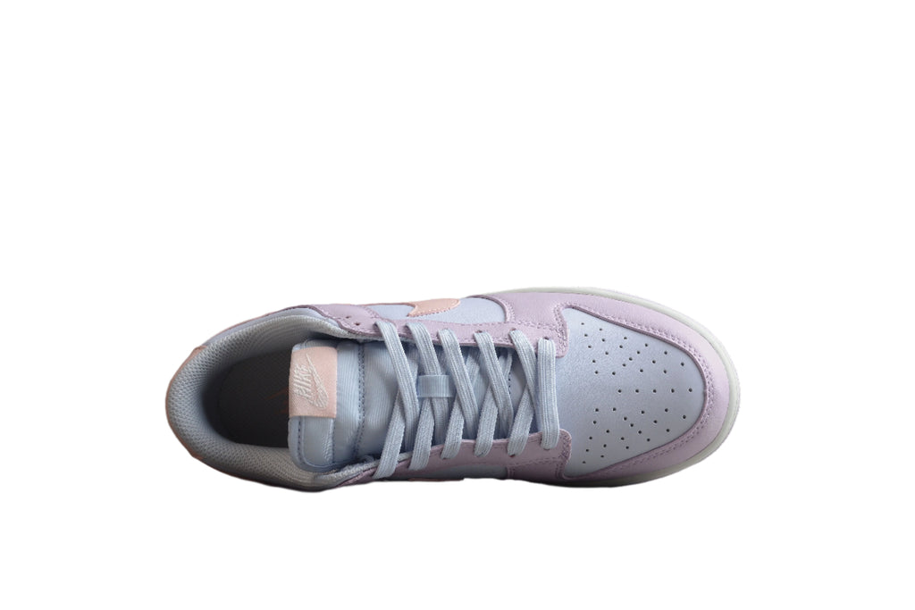 Nike Dunk Low  SB Light Pink