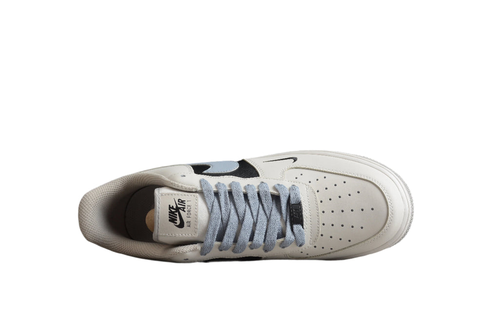 Nike Air Force One White / Black / Light Blue